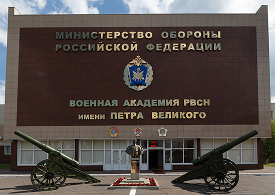 О приемной кампании в высшие военноучебные заведения.